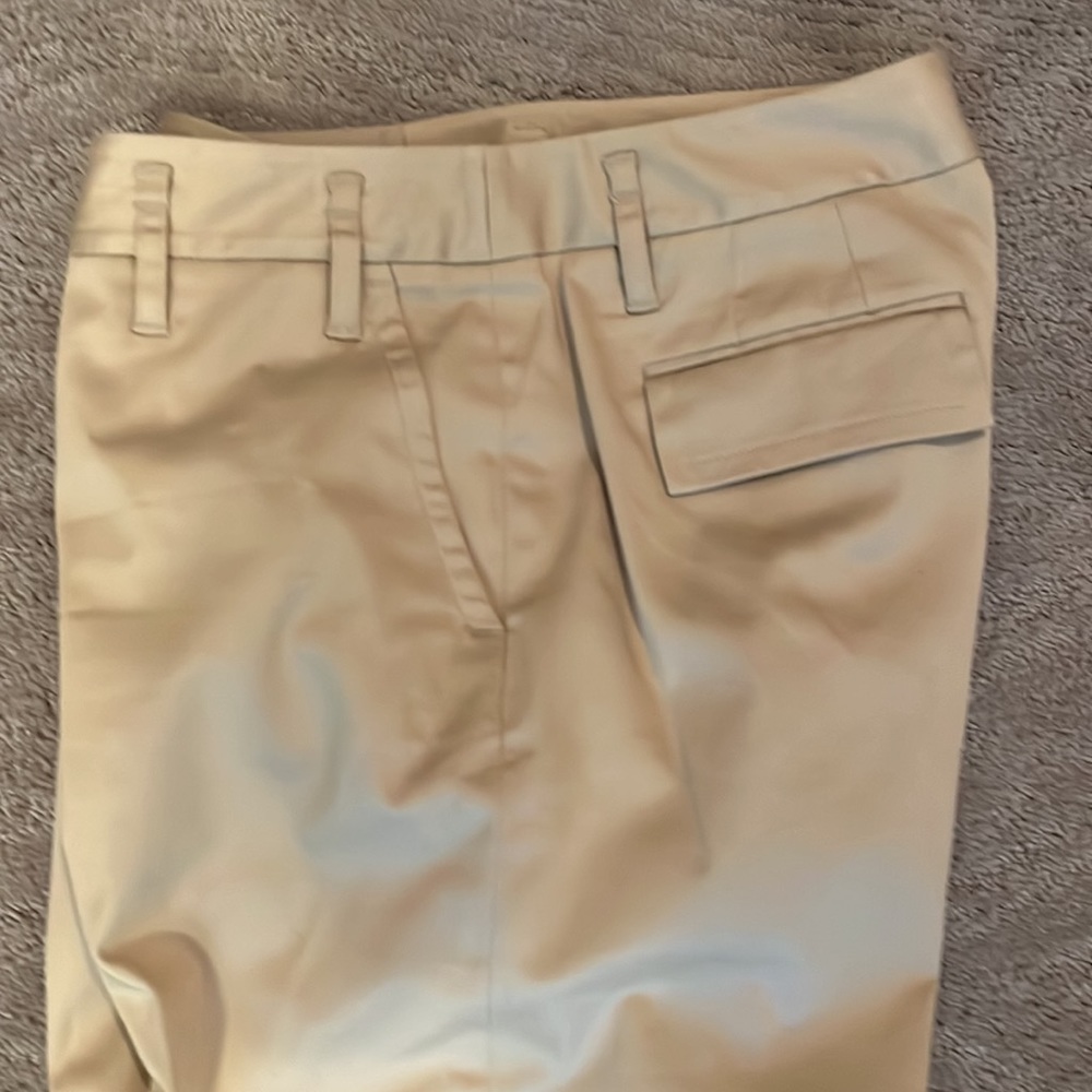 Ann Taylor loft khaki Capri pants - Picture 2 of 6